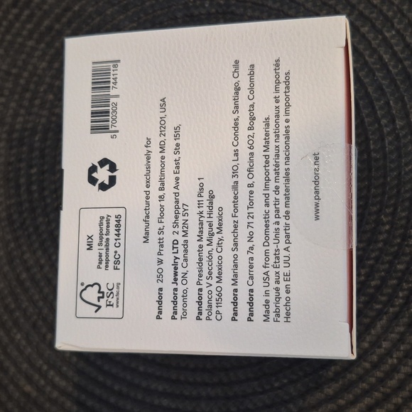 PANDORA New Sealed Jewelry Care Set - Picture 6 of 9